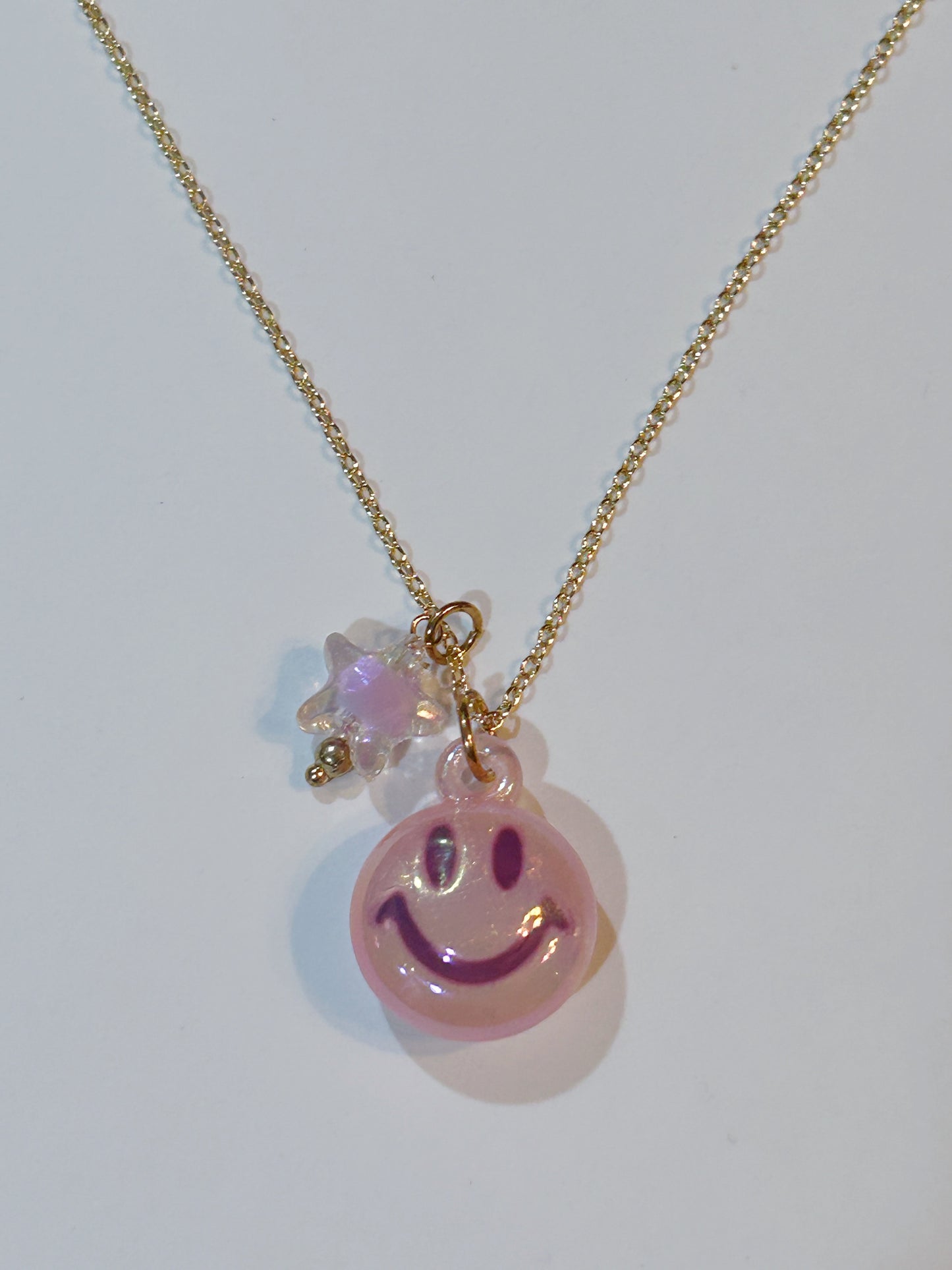 Happy Face Charm Neckless Purple